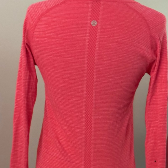 LULULEMON RUN SWIFTLY TECH LONG SLEEVE CREW IN HEATHERED BOOM JUICE - Picture 4 of 12